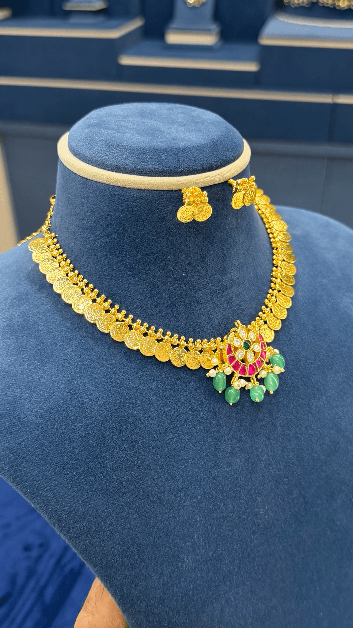 Kasu Necklace With Jadau Locket