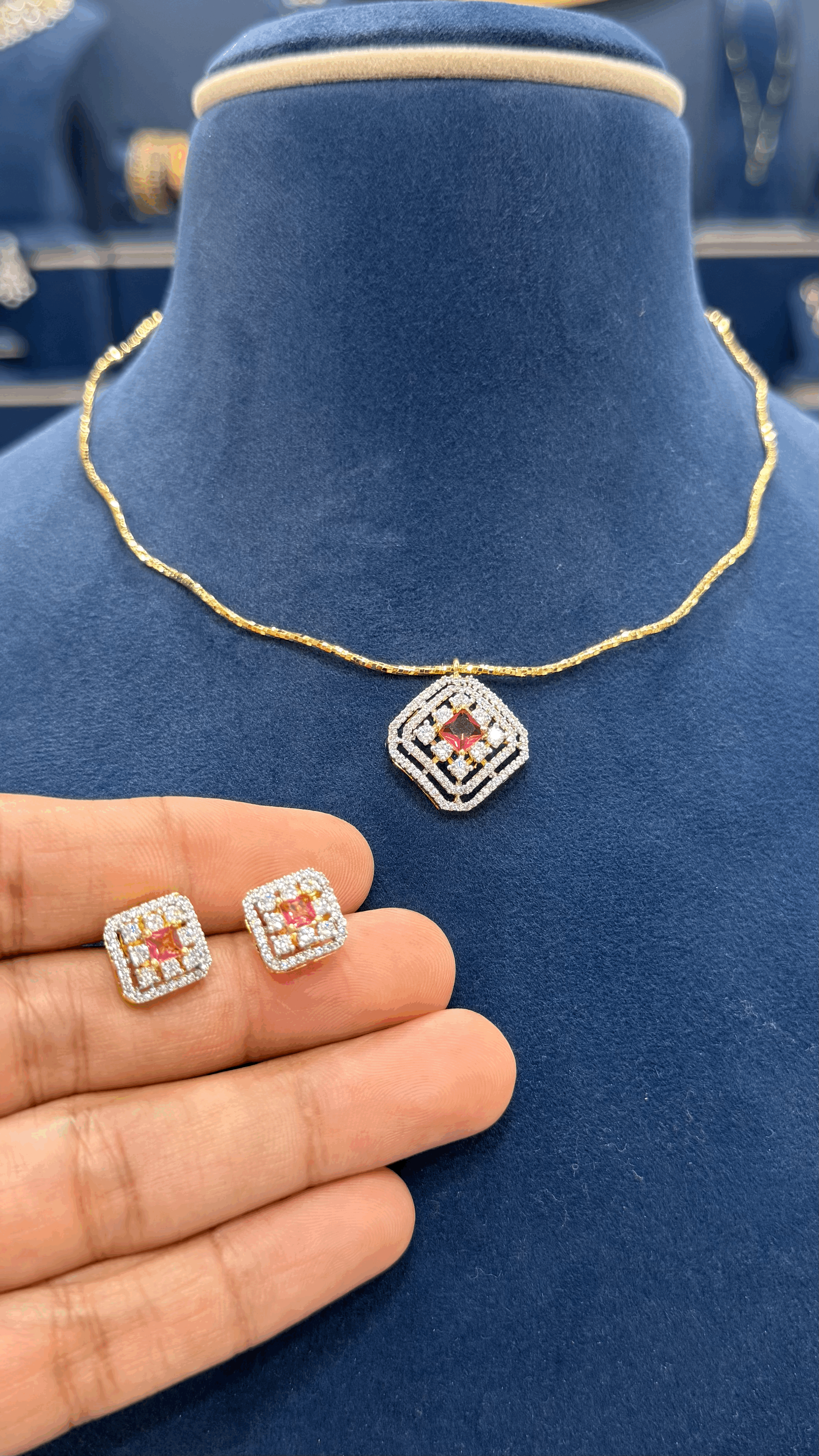 Flexible Chain with Locket Set