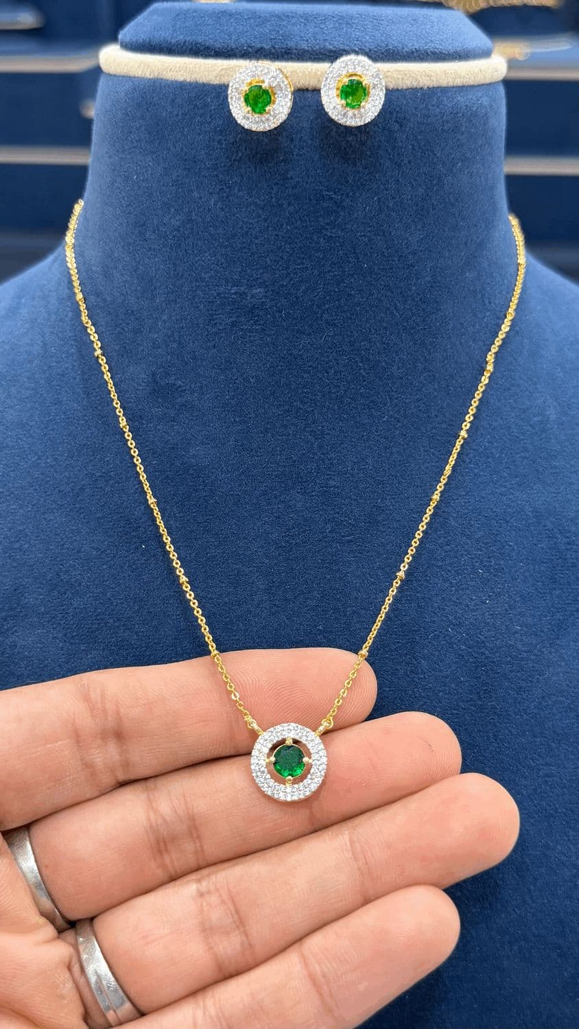 Simple Daily Wear Chain with Earings