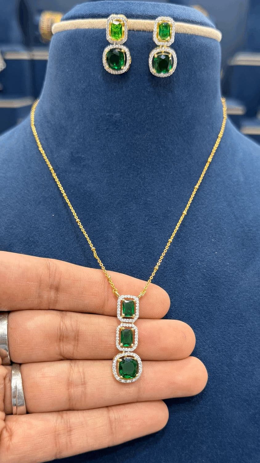 Simple Daily Wear Chain with Earings